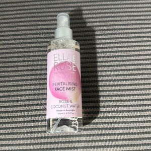 Ella &  rose revitalising face mask